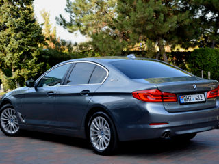 BMW 5 Series foto 1