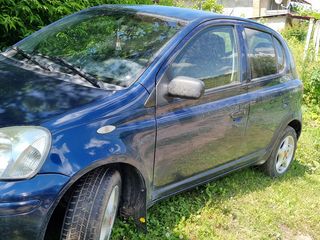 Piese запчасти Toyota Yaris foto 1