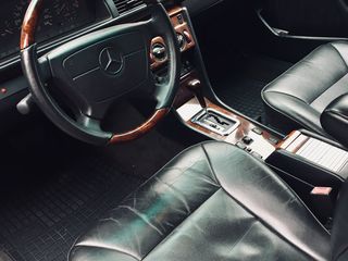 Mercedes E Class foto 7