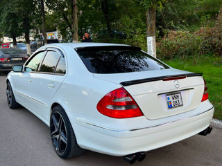 Mercedes E-Class foto 14