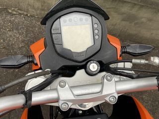 KTM Duke 125 foto 4