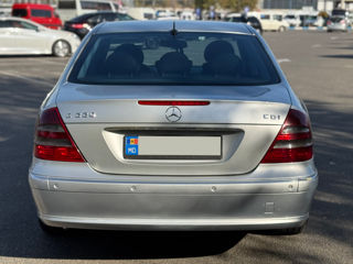 Mercedes E-Class foto 6