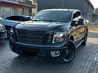 Nissan Titan foto 3