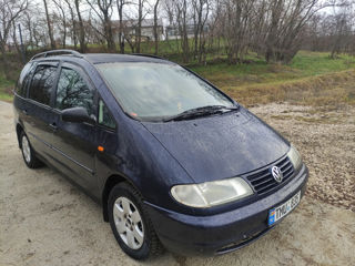 Volkswagen Sharan foto 3