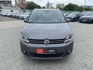 Volkswagen Touran foto 4