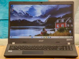 Acer TravelMate 15/ Core I5 10210U/ 16Gb Ram/ 256Gb SSD/ 15.6" HD!!! foto 1