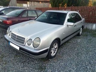 Mercedes E Class foto 7