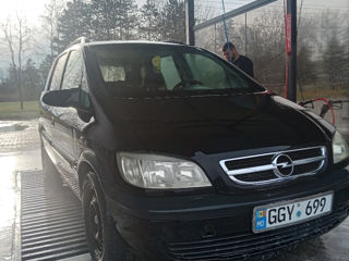 Opel Zafira foto 3