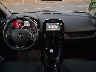 Renault Clio foto 9