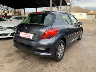 Peugeot 207 foto 4