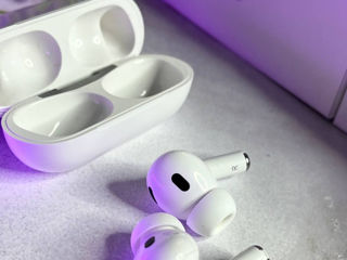 Vînd Air Pods Pro 2 foto 4