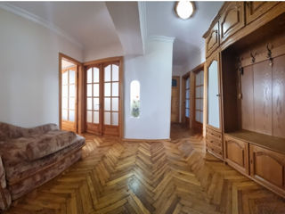 Apartament cu 3 camere, 82 m², Ciocana, Chișinău foto 1