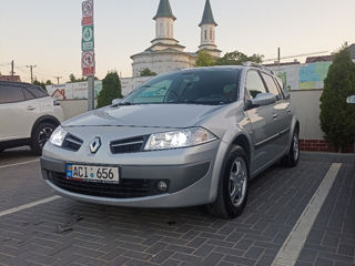 Renault Megane foto 3