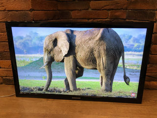Samsung LED TV 32" - Full HD foto 2