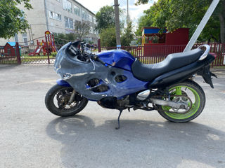 Suzuki Gsx600 foto 1