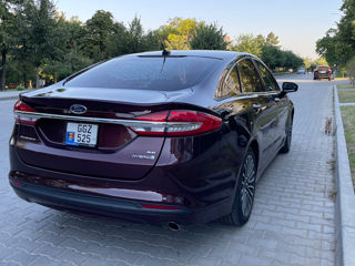 Ford Fusion foto 5