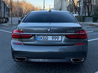 BMW 7 Series foto 7