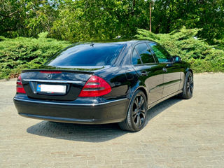 Mercedes E-Class foto 6