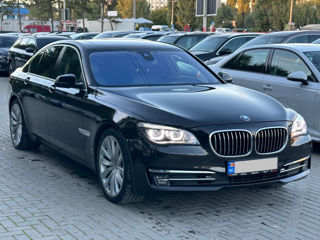 BMW 7 Series foto 4