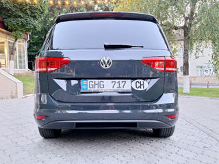 Volkswagen Touran foto 5