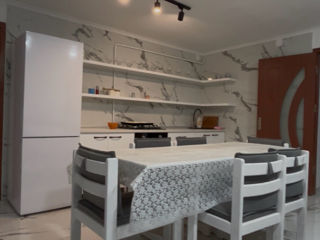 5-комн. кв., 160 м², 1/2 эт.