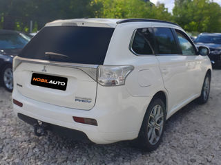 Mitsubishi Outlander foto 4