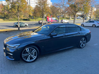 BMW 7 Series foto 3