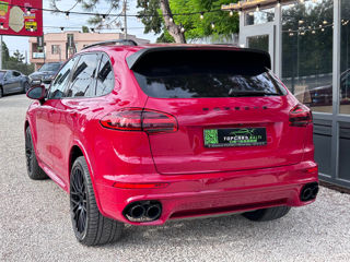 Porsche Cayenne foto 4