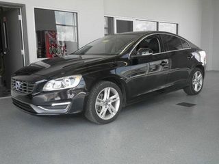 Volvo S60 foto 1