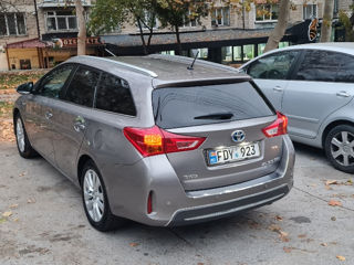 Toyota Auris foto 2