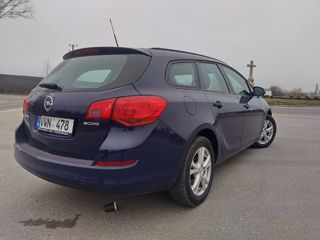 Opel Astra foto 4