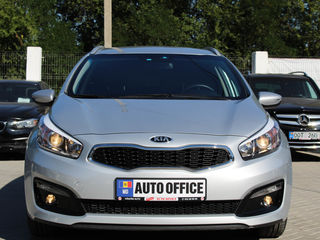 KIA Ceed Sw foto 1