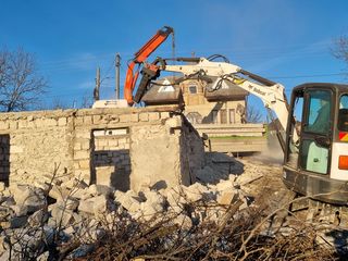 Excavator Servicii de demolare a construcțiilor Excavator Bobcat. foto 3