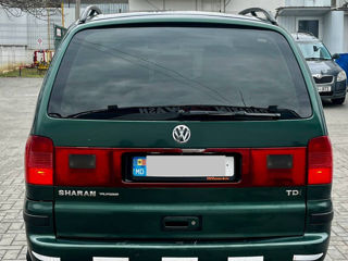 Volkswagen Sharan foto 8