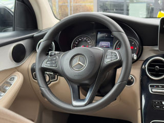 Mercedes GLC foto 10