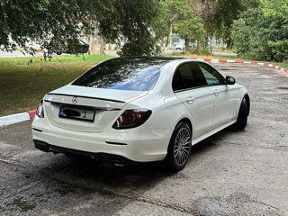 Mercedes E-Class foto 7