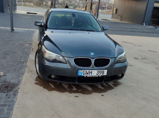 BMW 5 Series foto 3