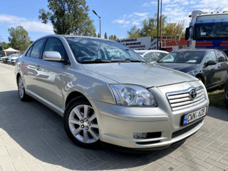 Toyota Avensis foto 4