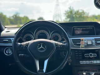 Mercedes E-Class foto 8