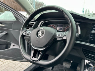 Volkswagen Jetta foto 11