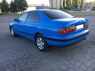 Toyota Carina foto 4