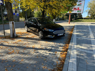 Ford Fusion foto 8