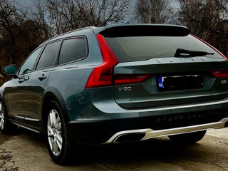 Volvo V90 Cross Country