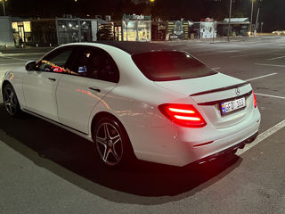 Mercedes E-Class foto 4