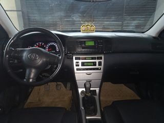 Toyota Corolla foto 7