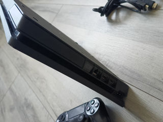 Sony PlayStation 4 slim foto 3