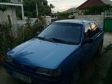 Nissan Sunny foto 4