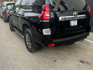 Toyota Land Cruiser Prado фото 1
