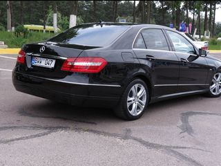 Mercedes E-Class foto 2