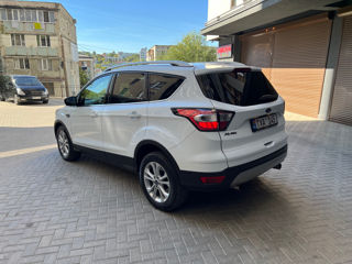 Ford Kuga foto 3